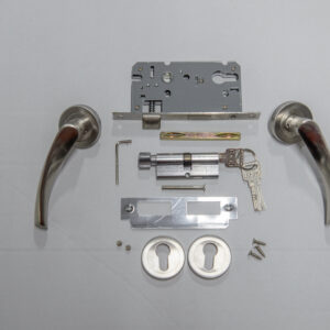Set mânere crom model 2 pentru ușă interioară
